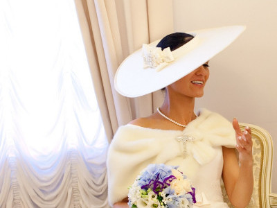 Свадебная широкополая шляпа с широкими прямыми полями из шелка. Эксклюзивная свадебная шляпка на заказ от шляпного мастера OlgaWhite